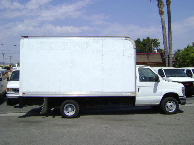 2006 Ford Econoline's photo