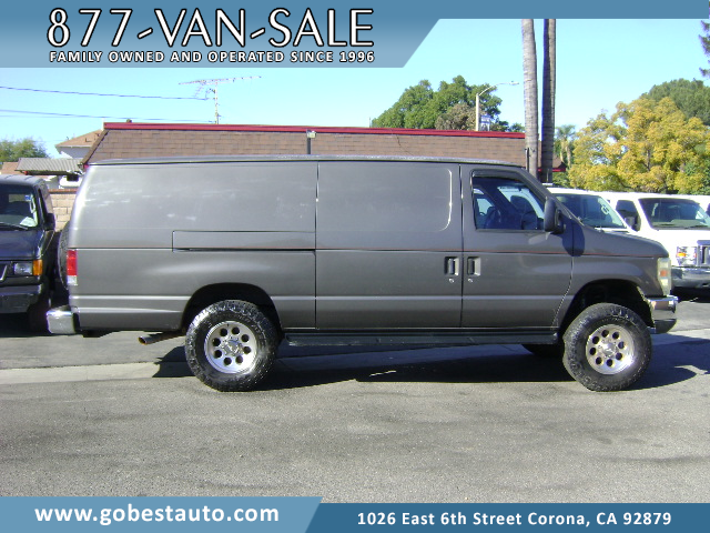 2008 Ford E-Series Econoline Van Commercial's photo