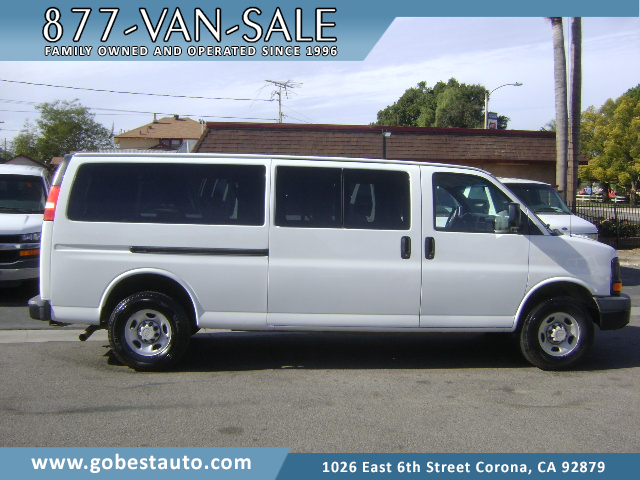 2009 Chevrolet Express's photo