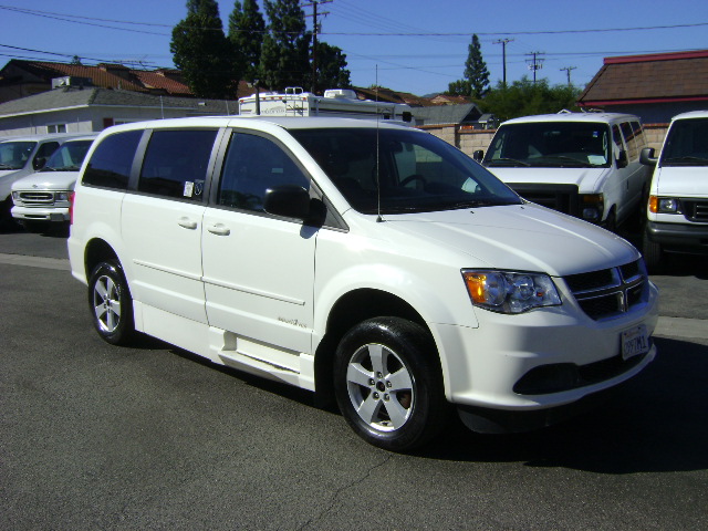2013 Dodge Grand Caravan SE - Photo 5