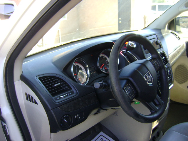 2013 Dodge Grand Caravan SE - Photo 3