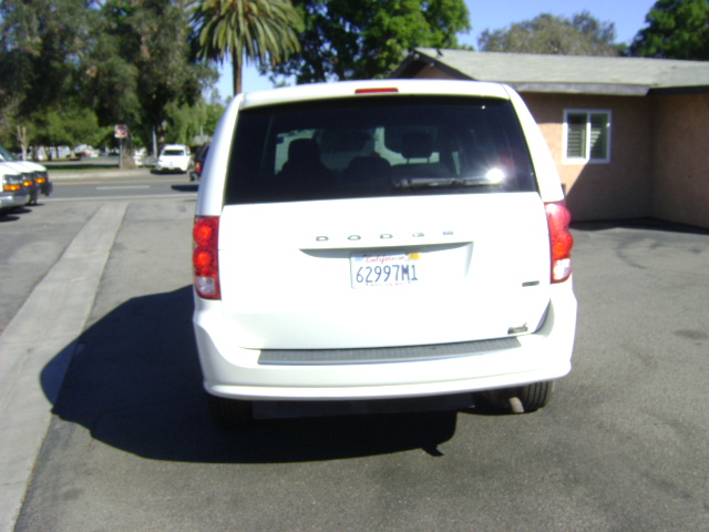2013 Dodge Grand Caravan SE - Photo 19